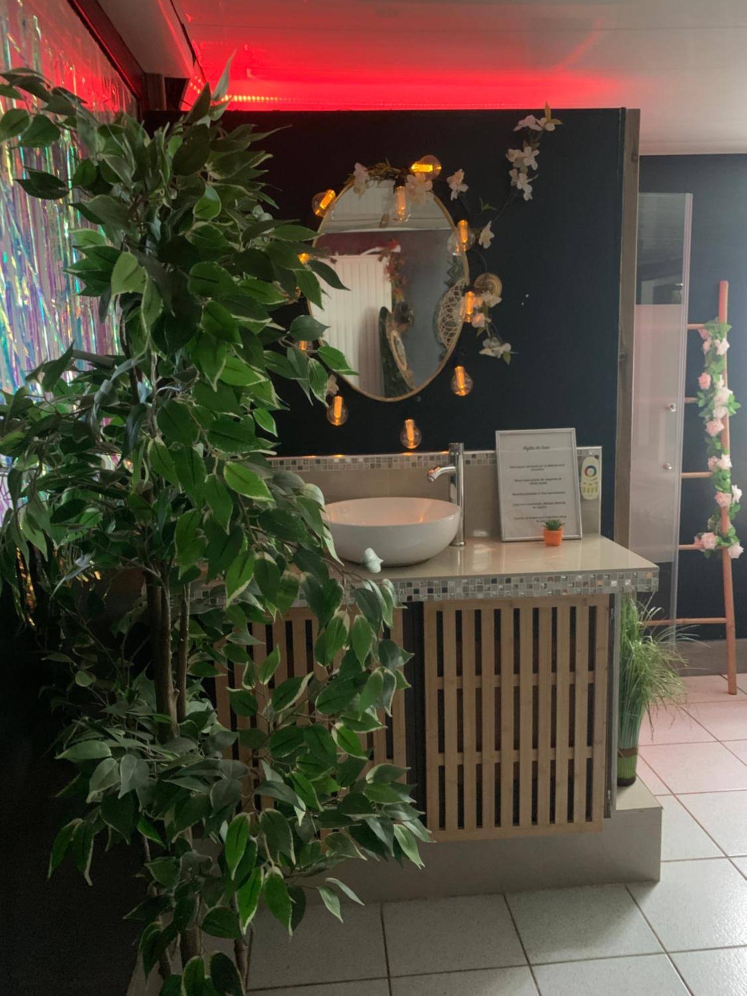 Suite Romantique Jacuzzi Gagny Zewnętrze zdjęcie